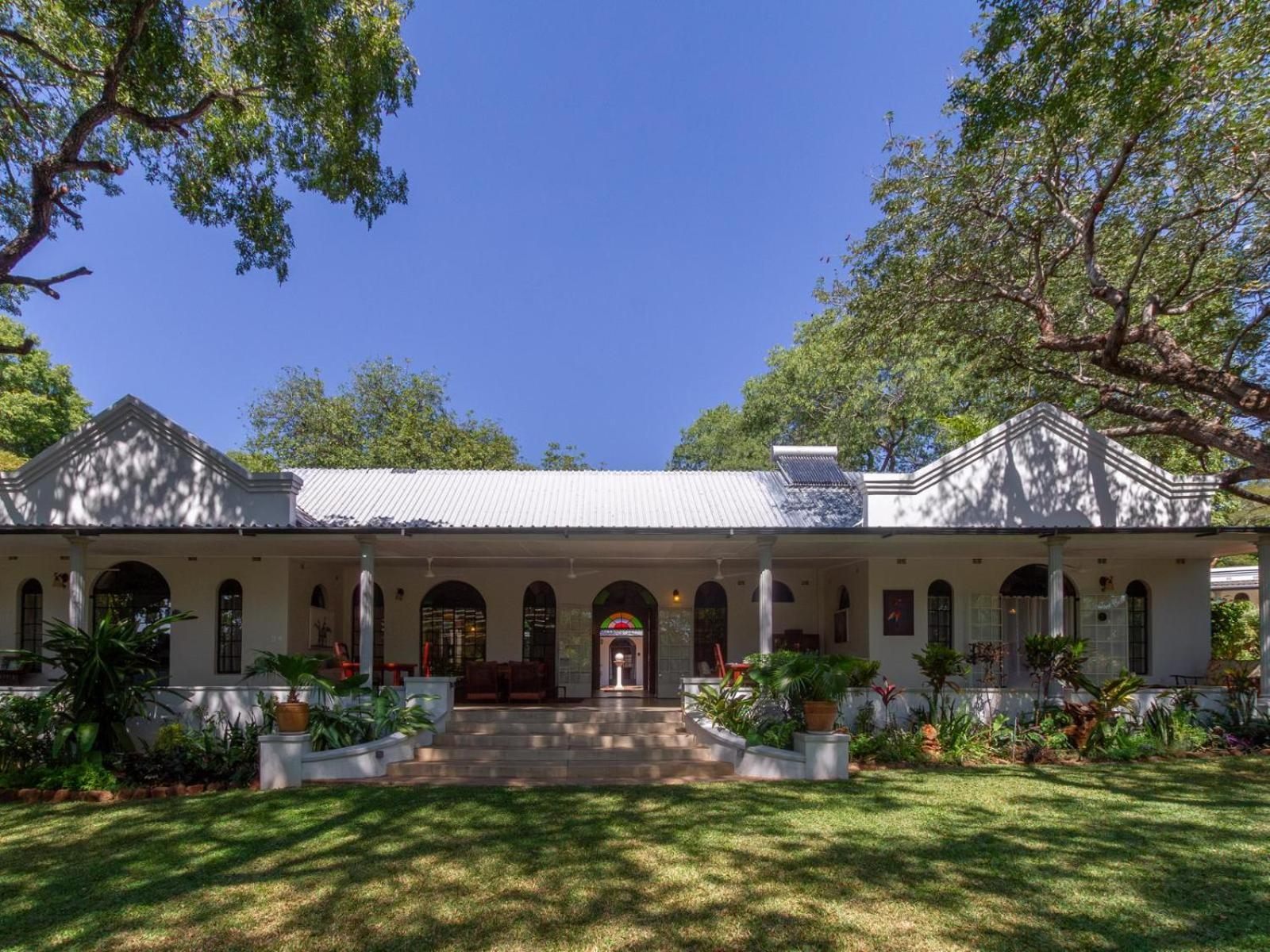 The Courtney Lodge วิกตอเรียฟอลส์ ภายนอก รูปภาพ