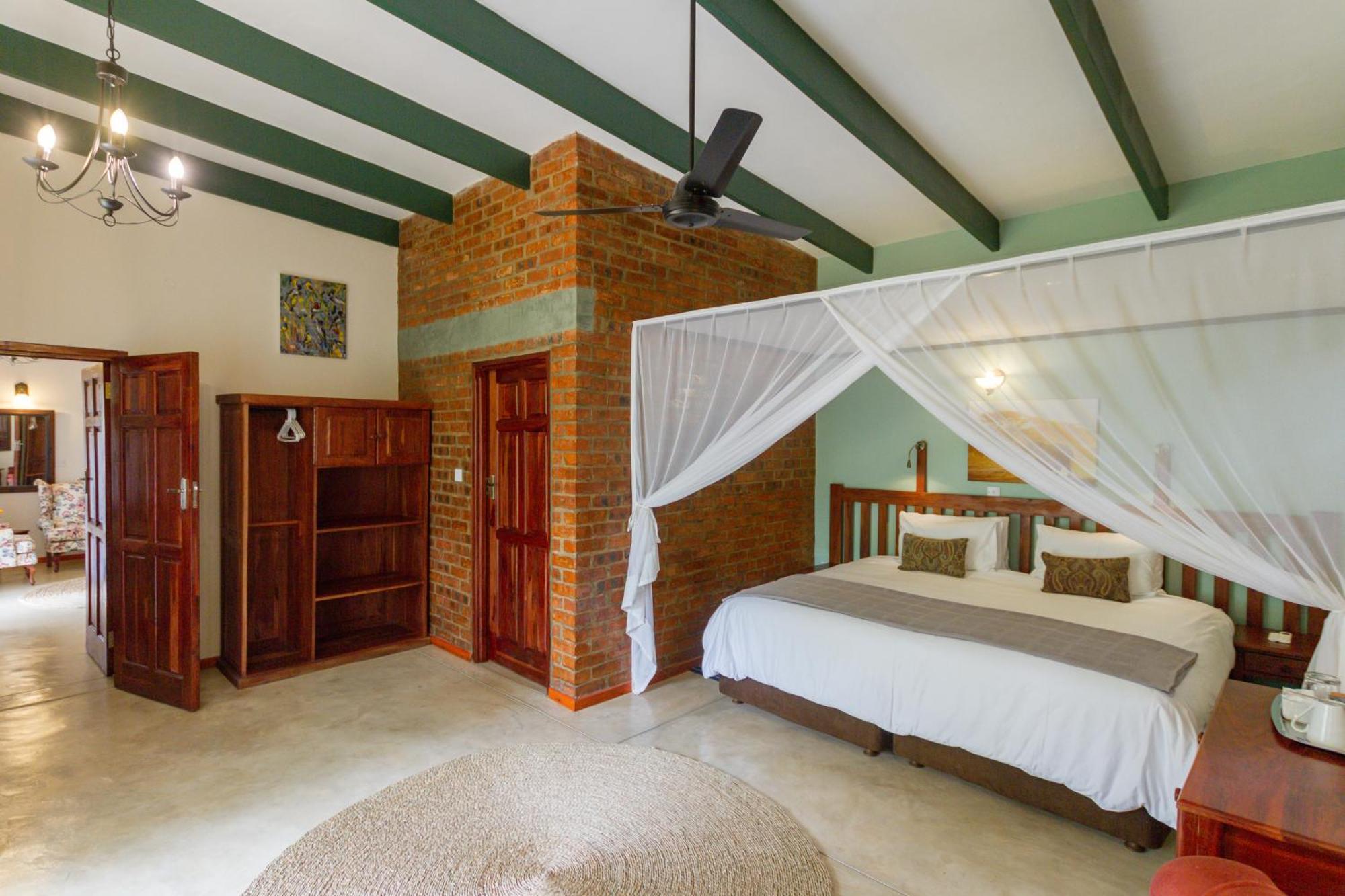 The Courtney Lodge วิกตอเรียฟอลส์ ภายนอก รูปภาพ